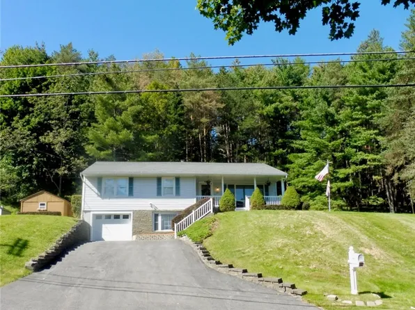 8 Bugbee Rd, Oneonta, NY 13820