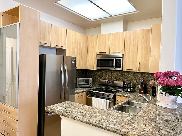 7037 La Tijera Blvd #C101 — Photo 7