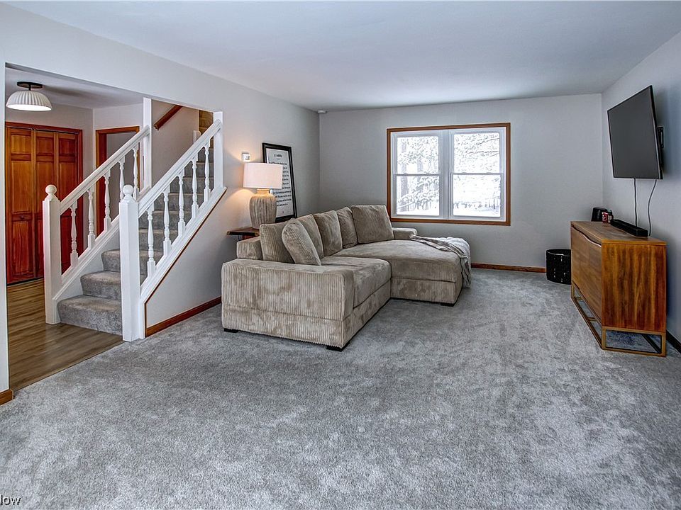 10195 Whitewood Rd, Brecksville, OH 44141 Zillow