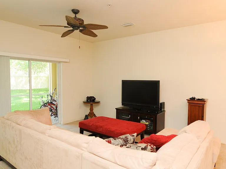 3499 Parkridge Cir #16-103 — Photo 4