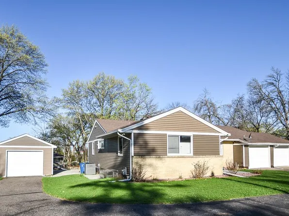 1306 Hillcrest Dr NE, Fridley, MN 55432