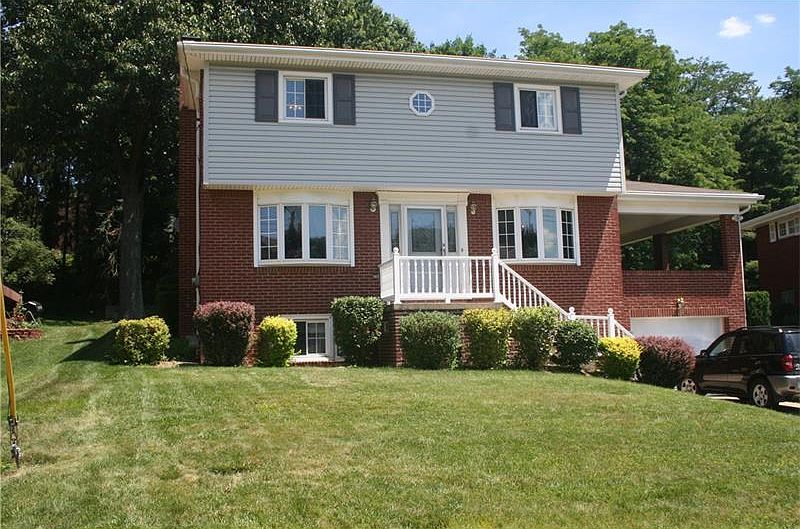 1st image of 415 Satinwood Dr
