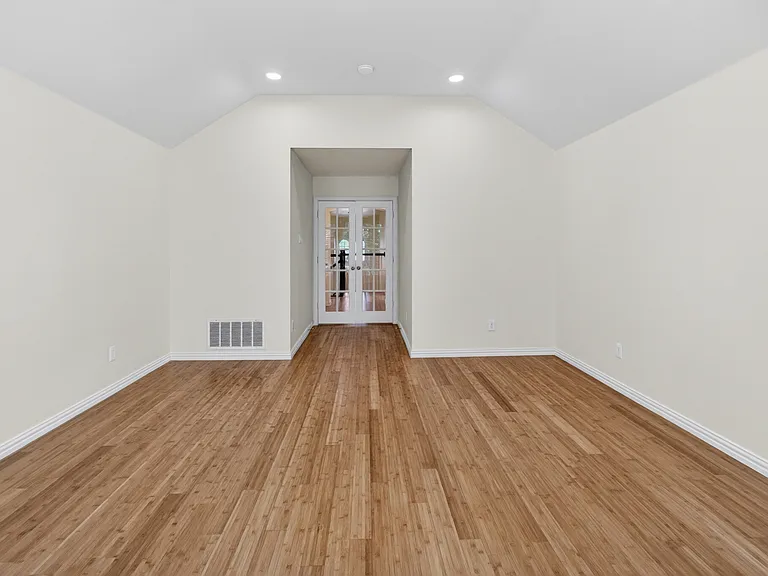2616 Cove Dr — Photo 33