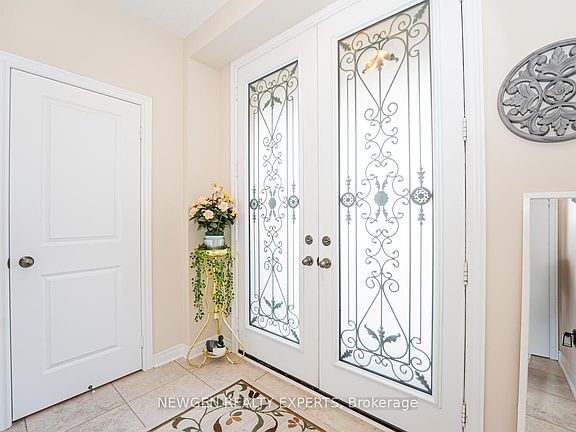 4th image of 46 Monument Trl