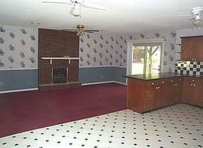 2nd image of 711 Lee Ave