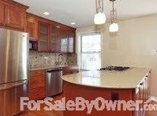 90 Pinewood Rd APT 3B, Hartsdale, NY 10530