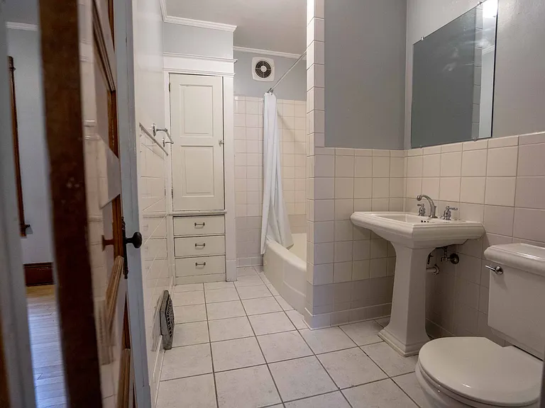 2942 N Newhall St #2942 — Photo 18