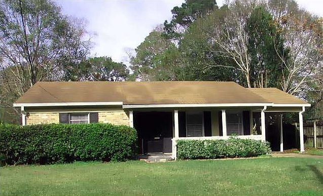 1st image of 2770 N Sherwood Dr