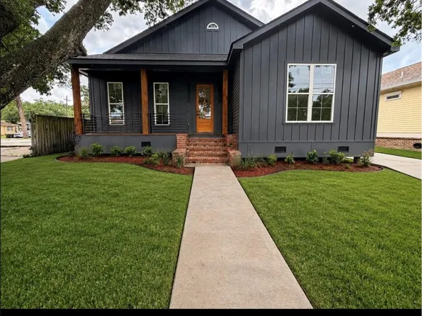 4810 Galahad Dr, New Orleans, LA 70127