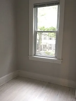 Rented by Alexander Bilu, LREB | media 20