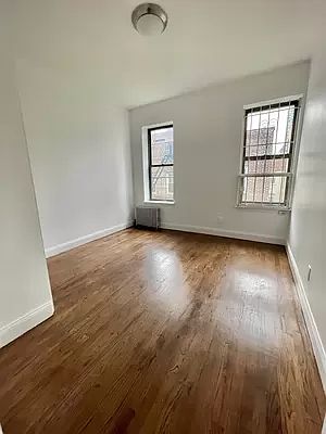 1st image of 318 E 78th St #33A