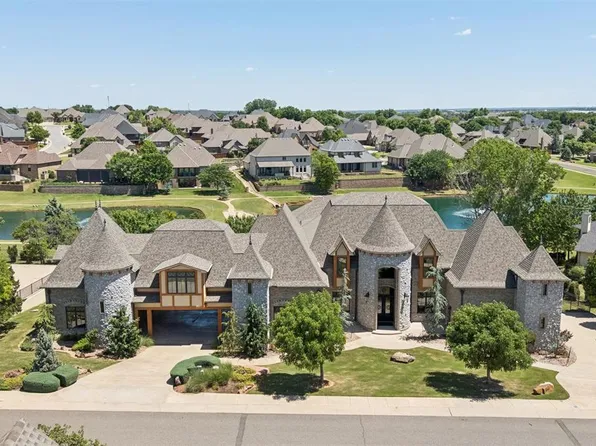 4616 Lake Front Dr, Edmond, OK 73034
