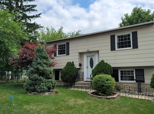 403 W Schaumburg Rd, Streamwood, IL 60107