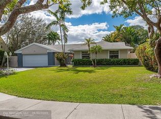 13770 Bluestone Lake Ct, Davie, FL 33325