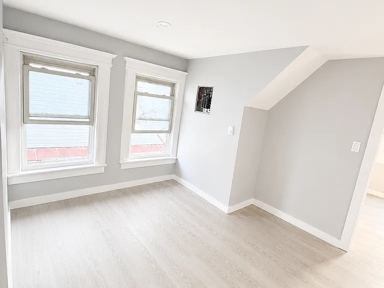 899 S 19th St #3 — Photo 4