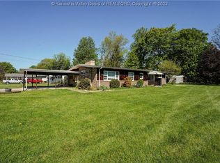 2075 Pennsylvania Ave, Saint Albans, WV 25177