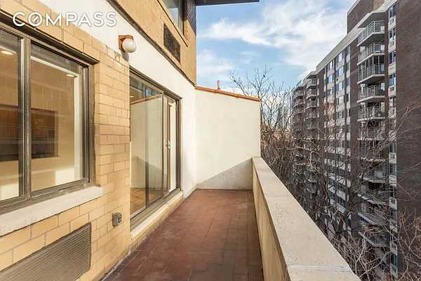 Rented by Compass | media 20