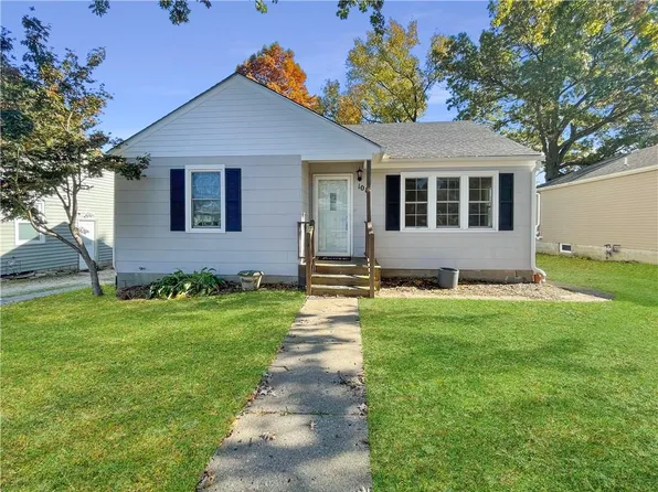 1011 Walnut St, Higginsville, MO 64037