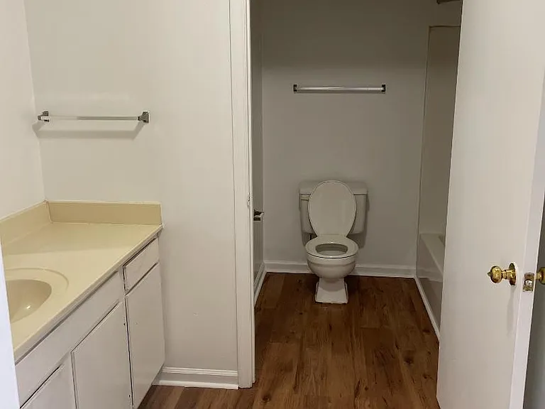 Unit Photo