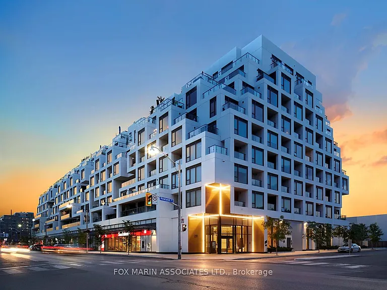 280 Howland Ave #Penthouse 30 — Photo 1