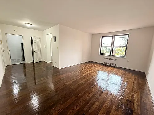 8502 139th St #3D Photo 1