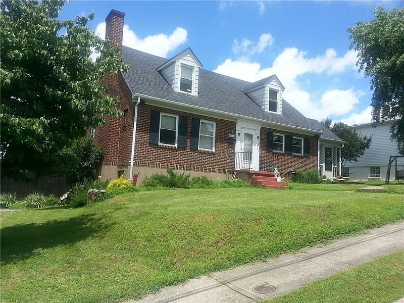 1st image of 2261 Sabine Ave