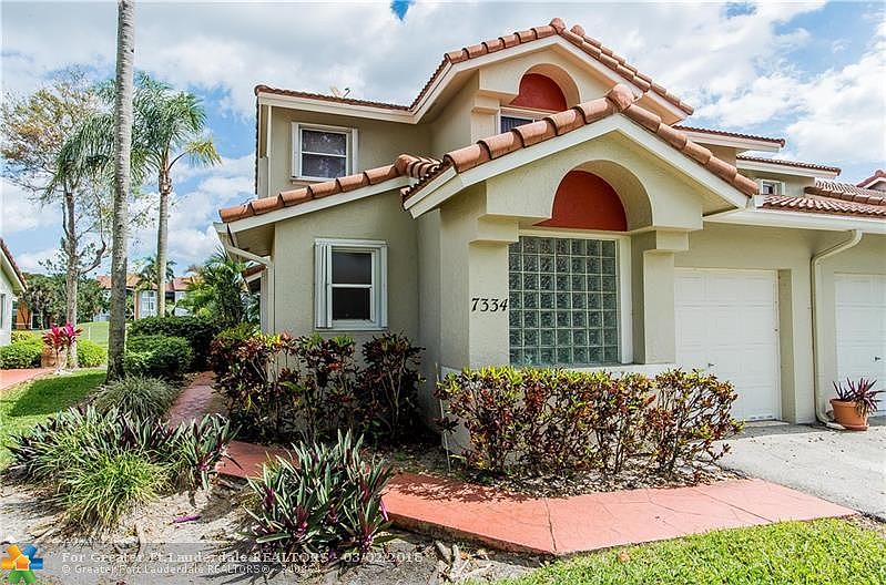 1st image of 7334 Pinewalk Dr S #7334
