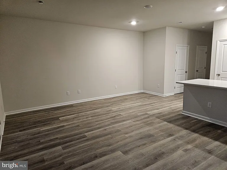 10 Reagan Ln — Photo 5