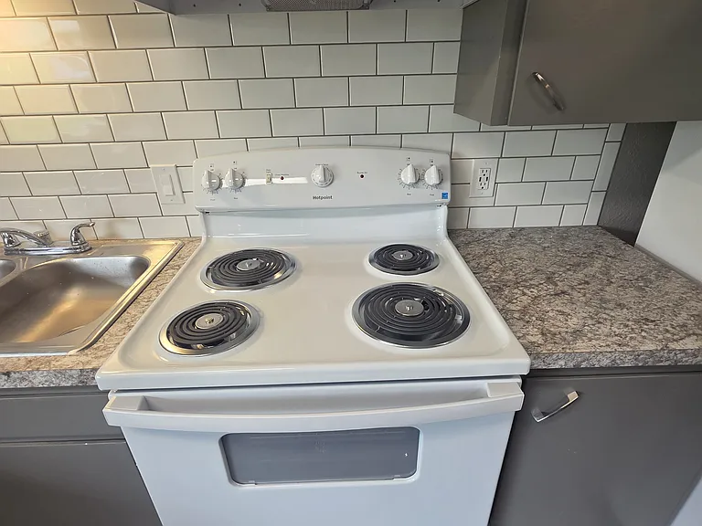 308 E Ticknor St #2 — Photo 7
