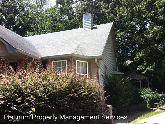 3rd image of 2061 Hunters Cove Dr