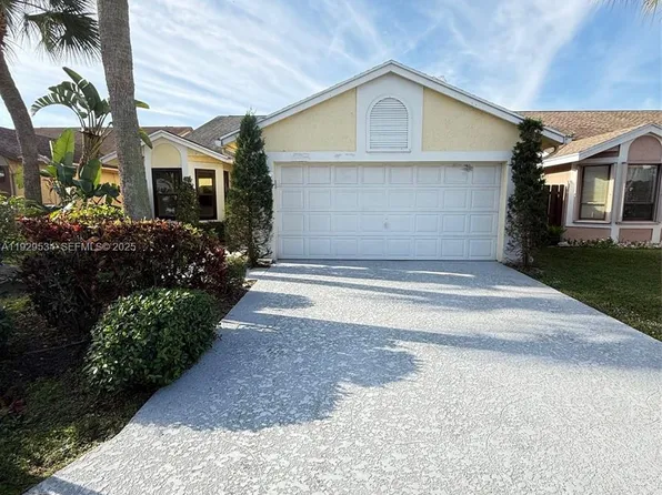 8582 Jared Way, Boca Raton, FL 33433