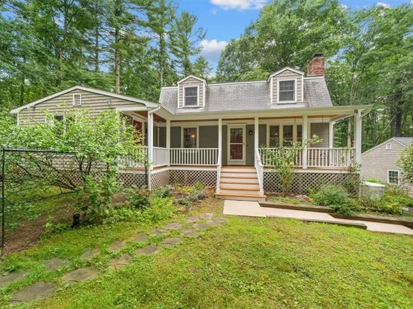 825 Matteson Rd, Coventry, RI 02816