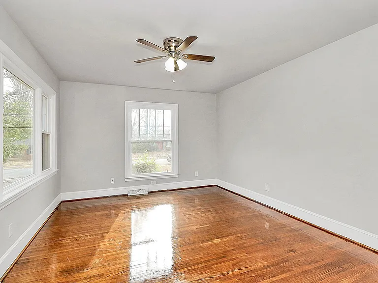 1415 Springwood Ln — Photo 3