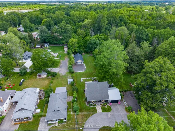 10448 Lakeshore Rd, Wainfleet, ON L3K 5V4