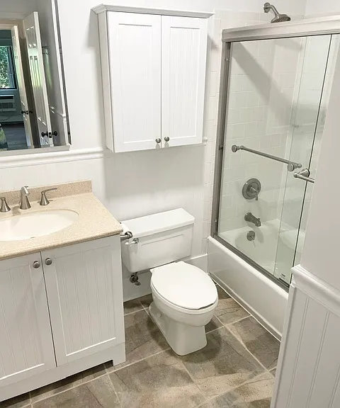 1465 E Putnam Ave — Photo 12