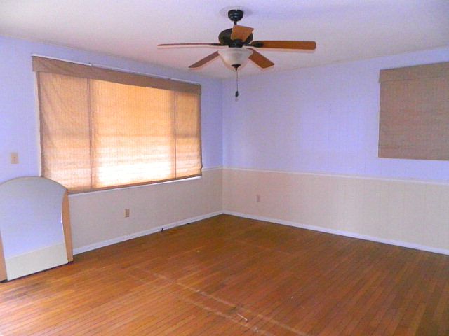 2nd image of 432 Wesley Chapel Rd