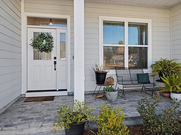 2nd image of 5607 Cherry Blossom Way