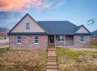 6122 Sable Ridge Dr, Newburgh, IN 47630