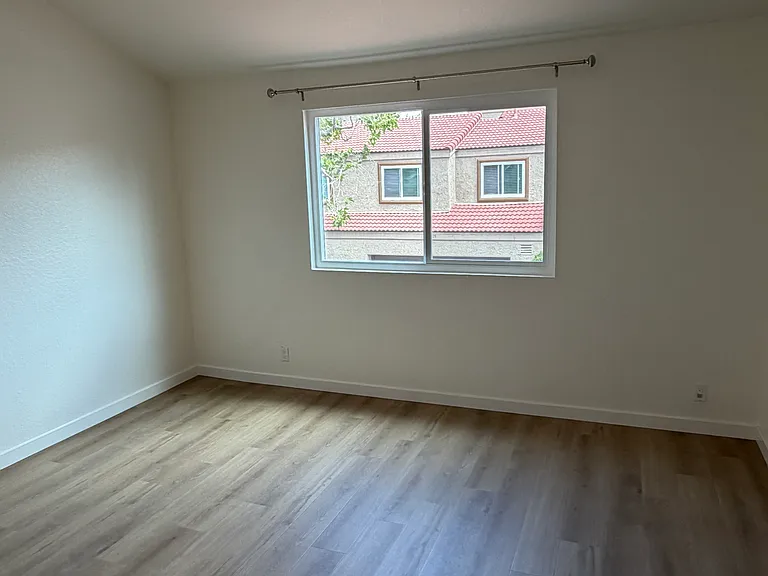 1416 Vista Grande — Photo 7