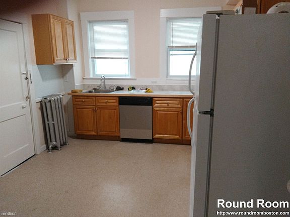 landlord_unit_photo_49288192_7