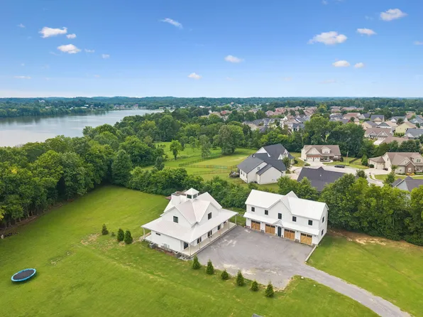 8761 Grey Reed Dr, Ooltewah, TN 37363