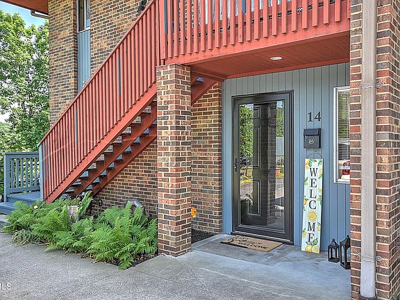 3rd image of 361 Belmont Dr APT 14