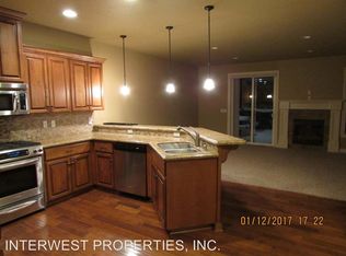 10304 NE 4th St, Vancouver, WA