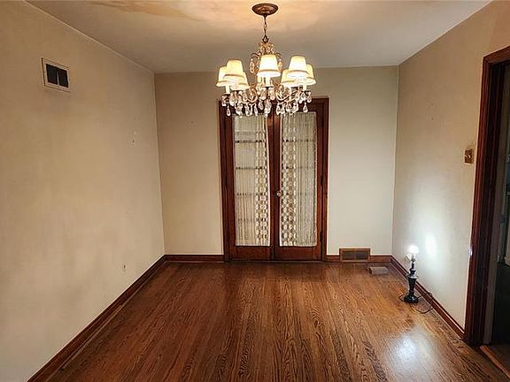 4th image of 7217 Saint Andrews Pl