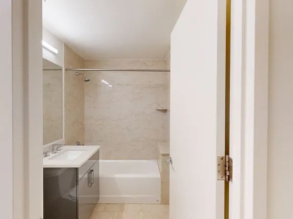 10 Hanover Square image 3 of 8