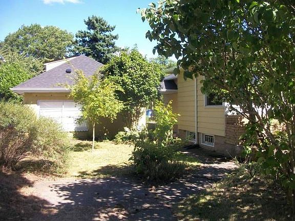 Front of studio, by house