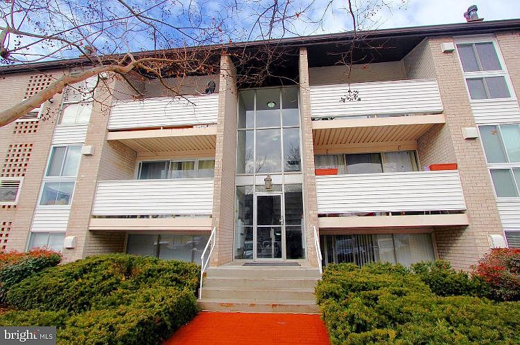 1st image of 5604 Bismach Dr APT 204