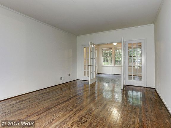 4th image of 8104 Goodhurst Dr
