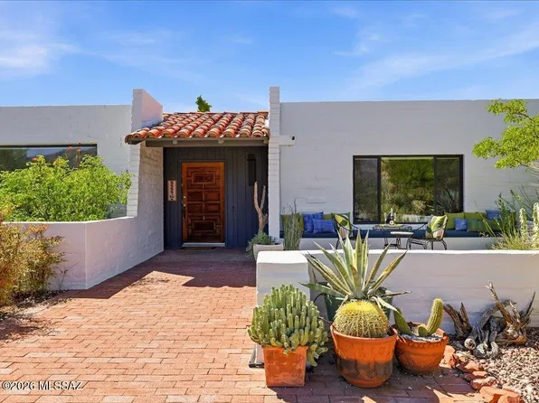 5555 N Via Entrada, Tucson, AZ 85718