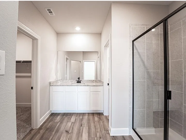 905 Calhoun Dr — Photo 15